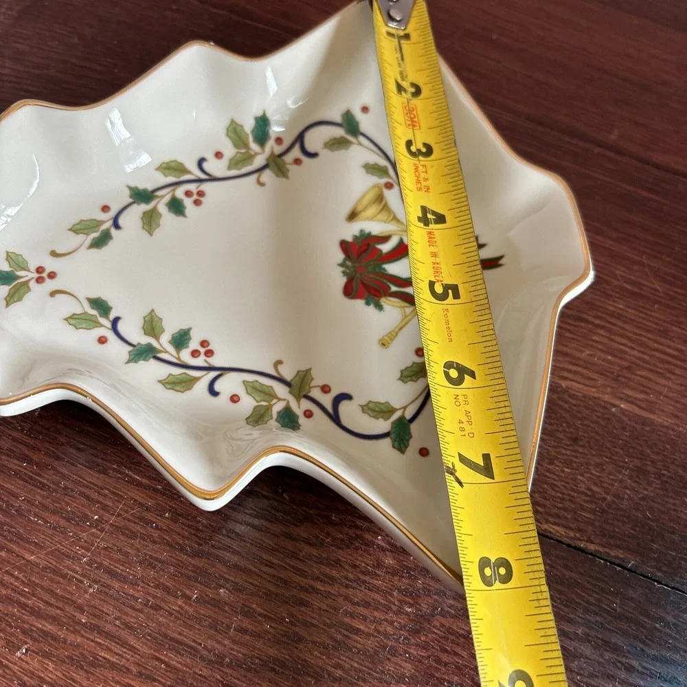 Mikasa Holly Elegance Candy Snack Dish 8